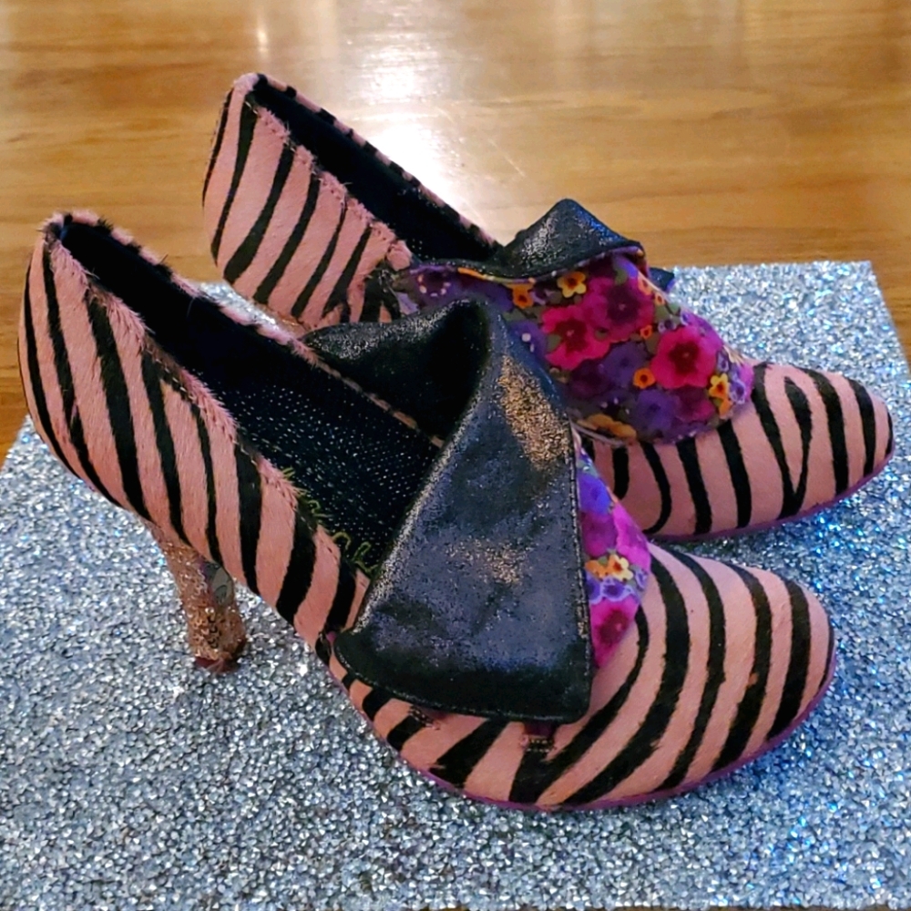 *IRREGULAR CHOICE* reversible sequin heels NWOT